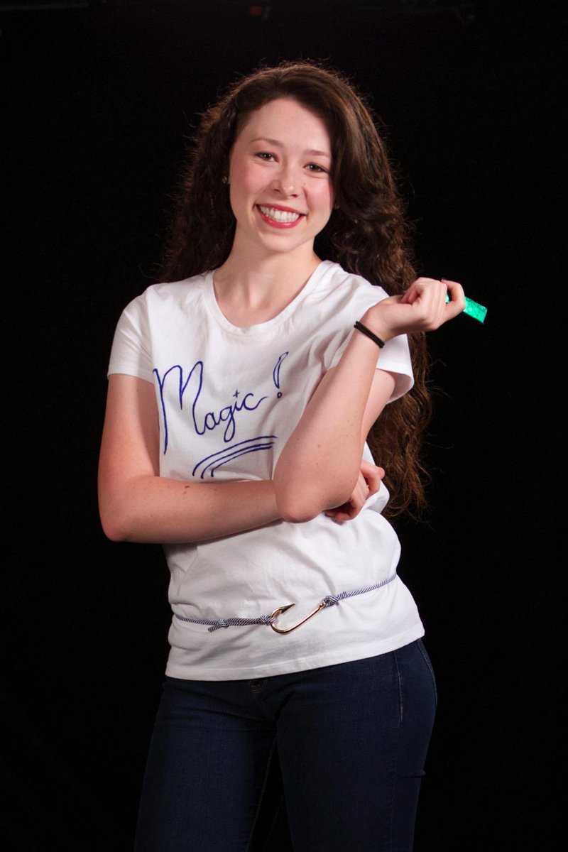 _CharacterLife's tweet photo. Meet our leading lady, #JocelynPage! A #superhero news reporter who uses gum to get witnesses to spill information! http://t.co/gy9n5EE1TD