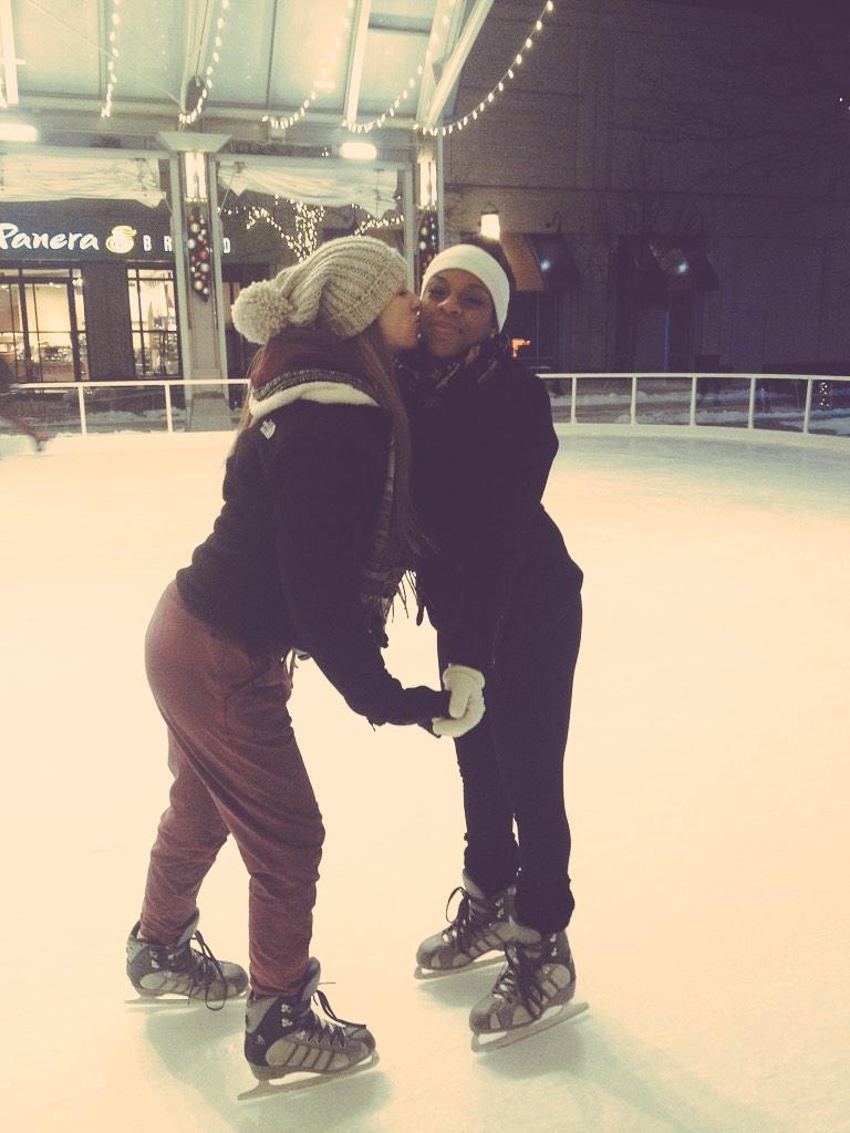 brandyklahre's tweet image. Ice skating last night for ki's birthday!#squd #loveyall ❄️✊💜 @keyairuhh_x @NedaMounib @kellyishuynhing