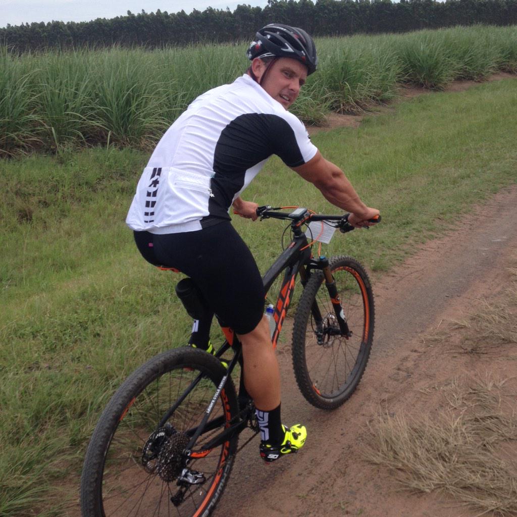 garydoyle969's tweet photo. @primipolo always good having a good friend and sponsor join you for a social mtb http://t.co/7TjwD97h8N