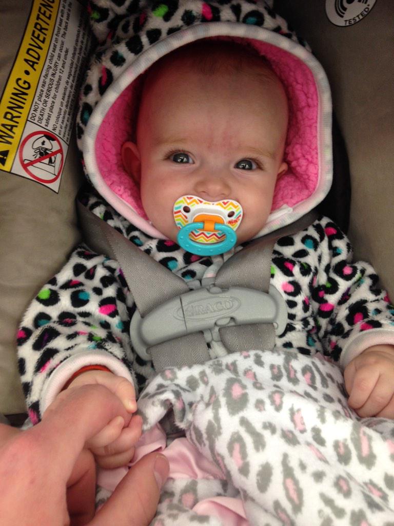 BrobertCaleb's tweet photo. My shopping partner for today! #holding hands #niece http://t.co/bbtslZggyl