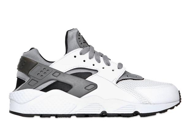 SneakerNews tweet picture