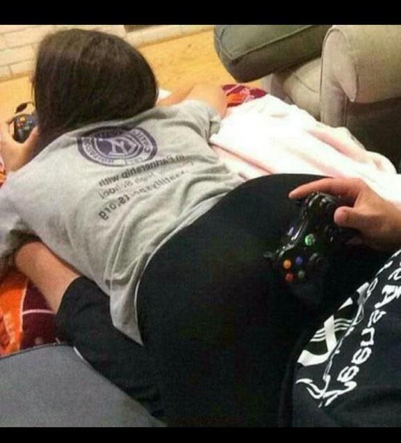 Chrxs2's tweet photo. Relationship Goals x1billion http://t.co/Bh7fkGXs8E