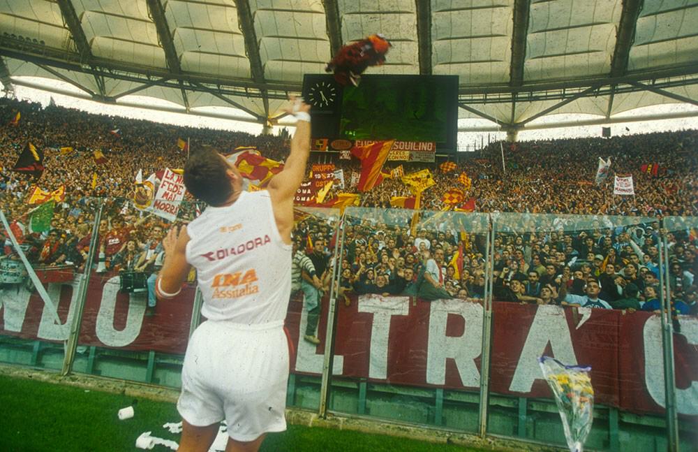 RiccardoNasuti's tweet photo. 9 gennaio 1977-9 gennaio 2015: tanti auguri #CUCSRoma http://t.co/WMKJKyDCCI