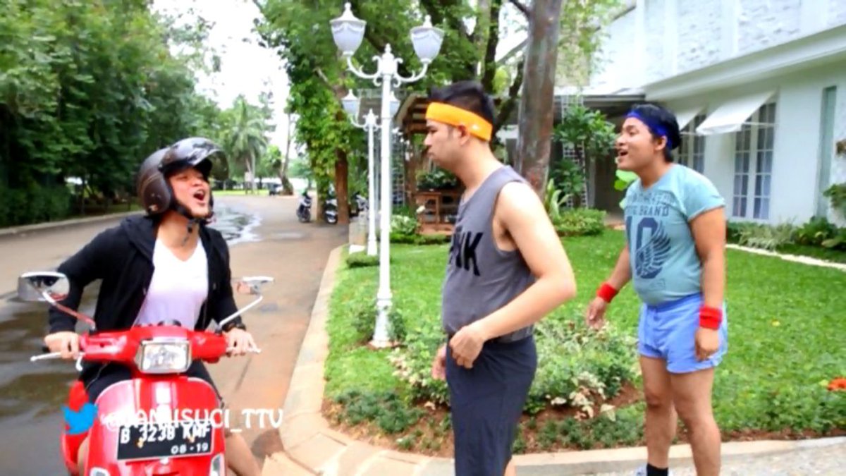 TRANSTV_CORP's tweet photo. Ada @bangbily yg akan main kerumah @RaffiAhmadLagi &amp; @Lady6igi ? Ngapain ya? Simak @JANJISUCI_TTV pkl 18:00 mlm ini http://t.co/WhOooDscI0