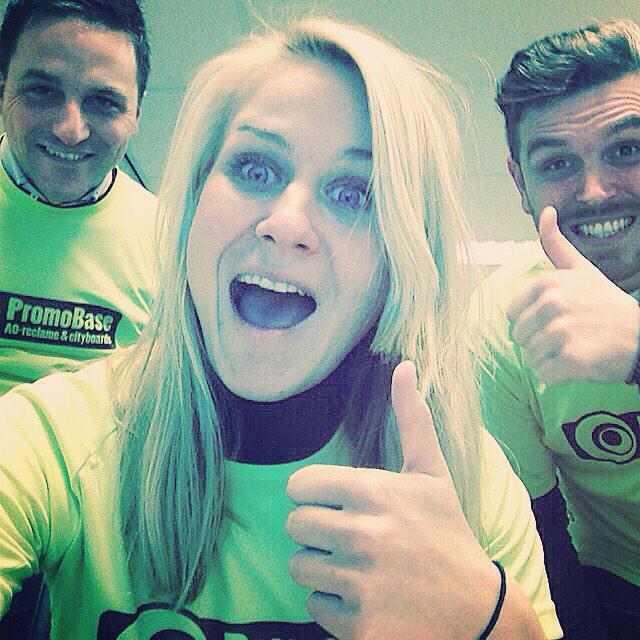 PromoBaseGroep's tweet photo. Shirts zijn binnen! Met dank aan @TechnoFashion zijn wij nu echt klaar voor a.s. zondag @egmondhalve! #teampromobase http://t.co/iObN1GOQ3E