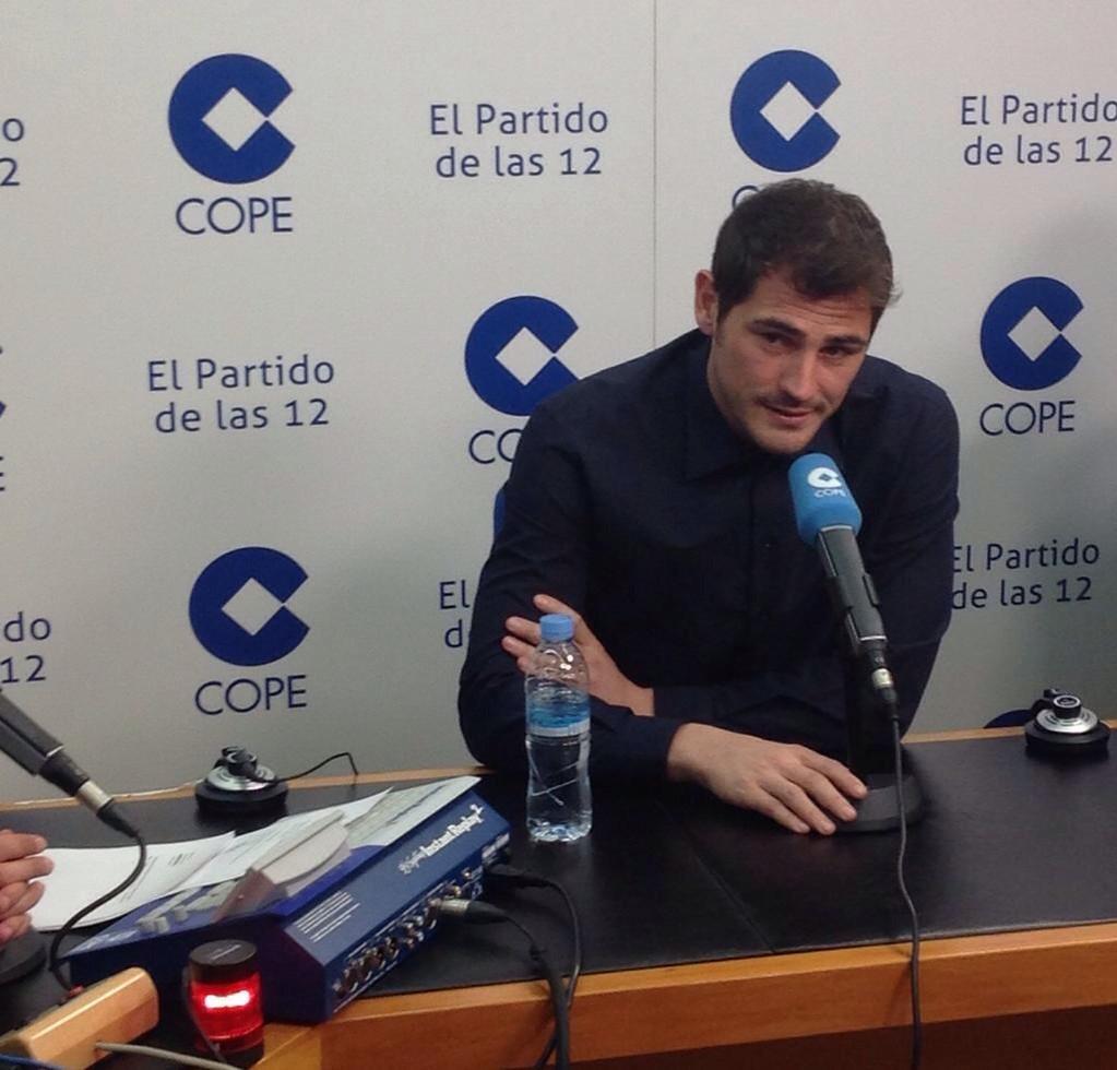 Iker Casillas , su novio - Página 29 B65bZDwIcAAIsHy