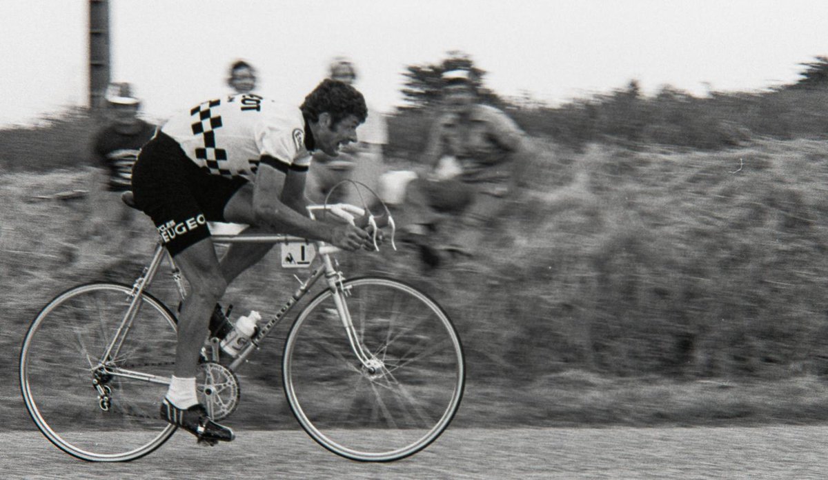 Tour De France Joyeux Anniversaire Au Double Vainqueur Du Tour Bernard Thevenet Happy Birthday To Bernard Thevenet Http T Co 8qrbzzgvmh