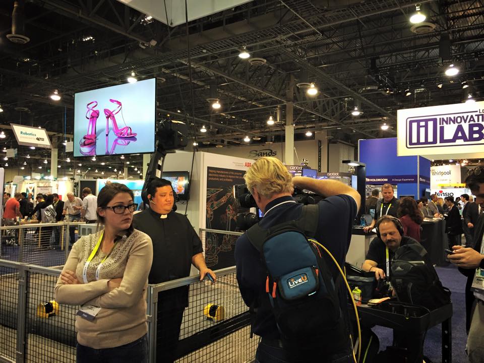 ABBRobotics's tweet image. #ABBRobotics #Roboscreens at the end of their debut appearance at #CES2015
