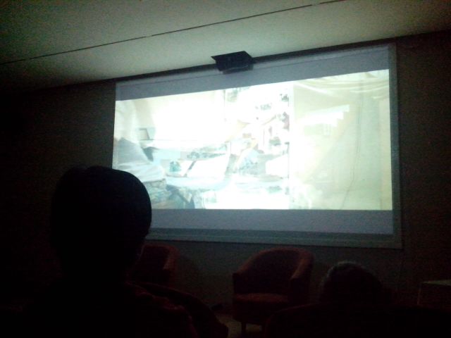NobarPisa's tweet photo. Pemutaran film Layu Sebelum Berkembang sudah dimulai. @dbb_film http://t.co/NV4tDFsqbh
