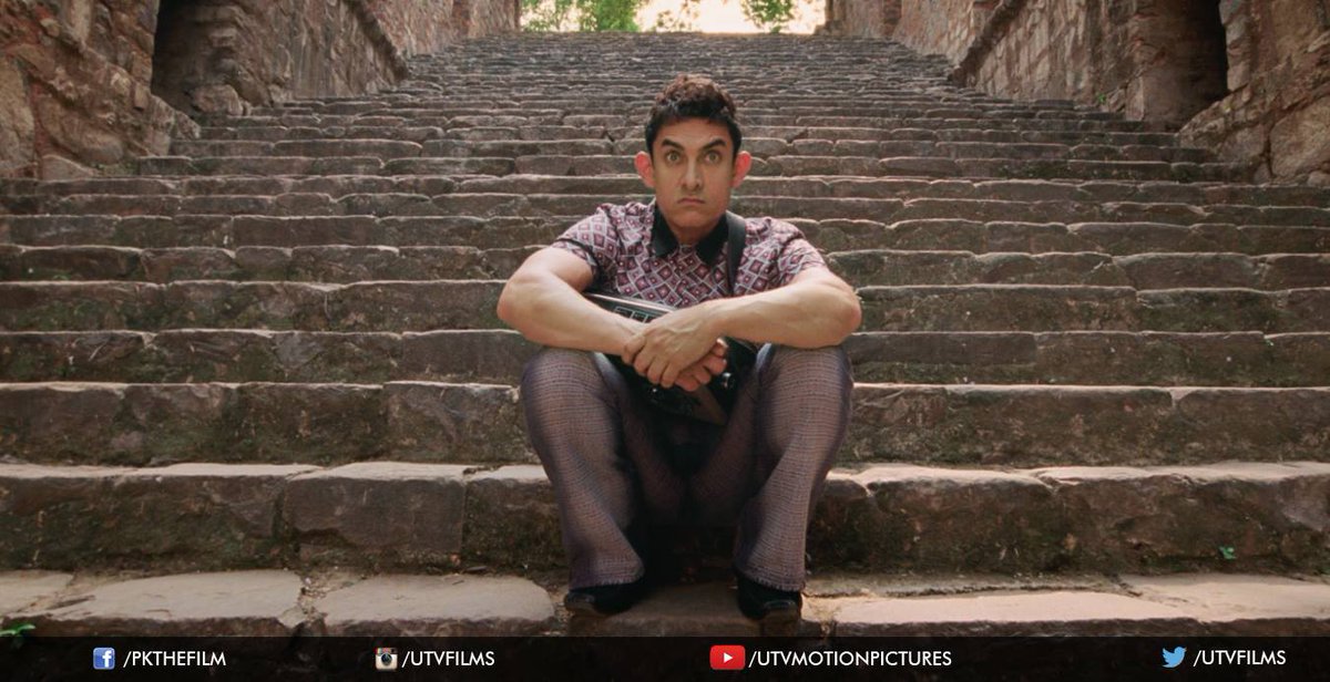 Aise tukur tukur ka dekh rahe ho? Jaa ke #PK dekho