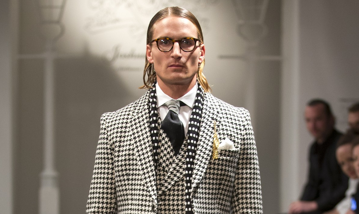 BritishGQ's tweet photo. The first catwalk gallery from #LCM is in @joshuakanebespk: http://t.co/2e7oad6pzg http://t.co/1wlNWPiKzC