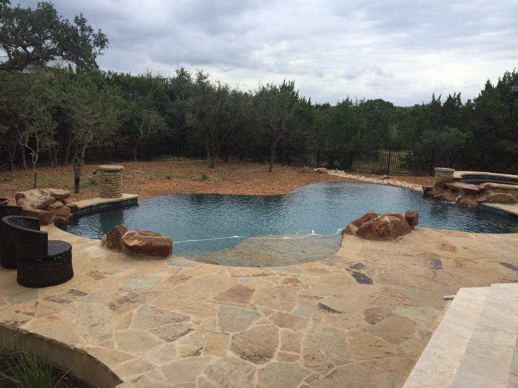 CascadePoolsTX's tweet image. #building #swimmingpools #coolpools #AustinTX #austin #design #NegativeEdge