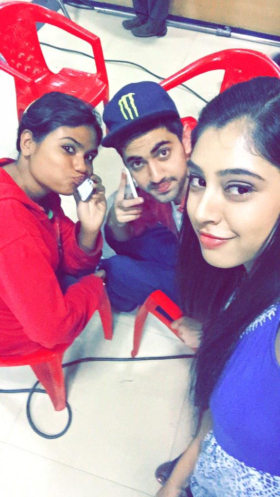 ImSaDaQat's tweet photo. @niti_taylor Finally my savior has come Zain and Swati !! http://t.co/NTNmUXNIvW