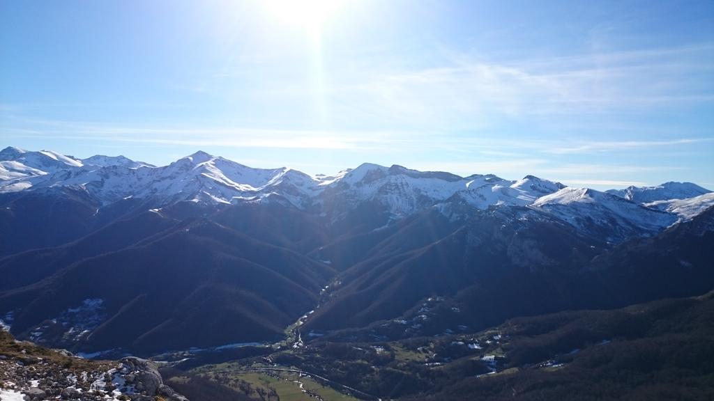 Jadry_8's tweet photo. Hora de comer el bocadillo con estas vistas http://t.co/WdkvHP29xF