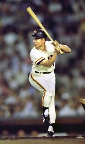王 貞治 2831試合 .301(9250-2786) 868本塁打 2170打点 84盗塁 12犠打
