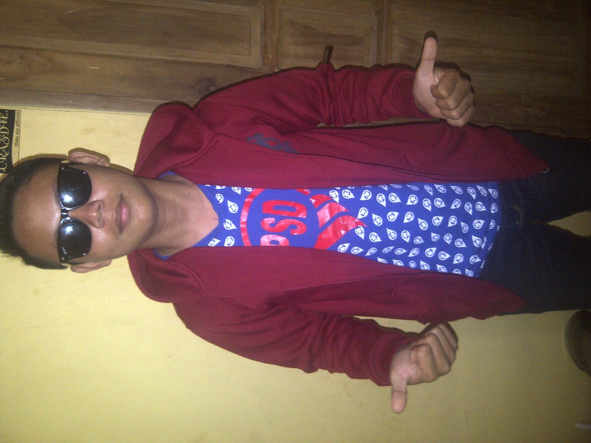 Nanangpakde1's tweet photo. wkwkwkwk http://t.co/RIAZffcGUV