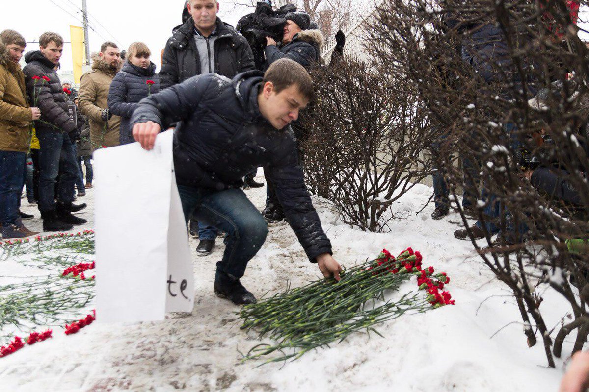 FilAnnet's tweet image. Сегодня у посольства Франции прошла акции. Мы с ребятами заявляем следующее: "Религия не повод убивать..."