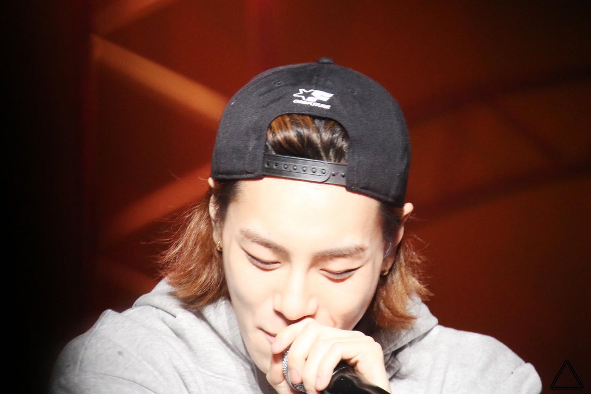 triangular__'s tweet image. 150107 탑독 일본 콘서트  #아톰 #atom #탑독 #toppdogg
imgur.com/NfNlObf