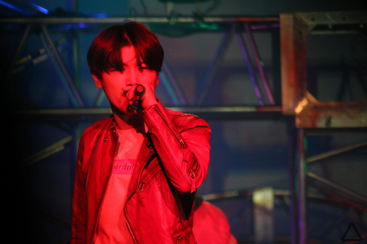 triangular__'s tweet image. 150107 탑독 일본 콘서트 #야노 #yano  #탑독 #toppdogg
imgur.com/9rlX7dS