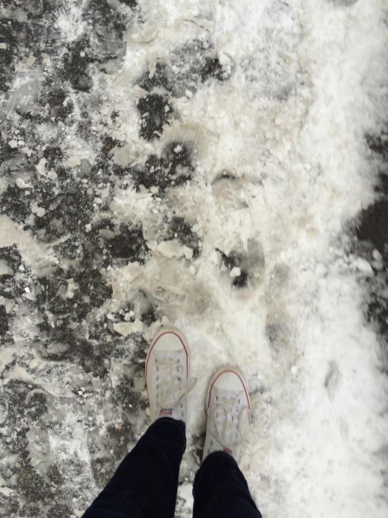 joshdamore's tweet image. Not wearing my dope ass boots today was a bad idea #winterfail #5nearfallsin10minutewalk