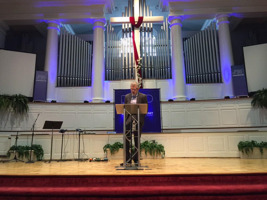 rhyneputman's tweet photo. Mike Miller (@iliketopreach), one of my favorite preachers in the world, giving a morning devotion at #Defend15. http://t.co/sLqWmyFVDY
