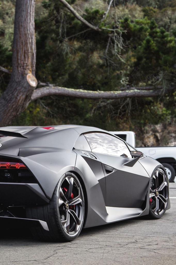 OnlyLambo's tweet image. Sesto Elemento
