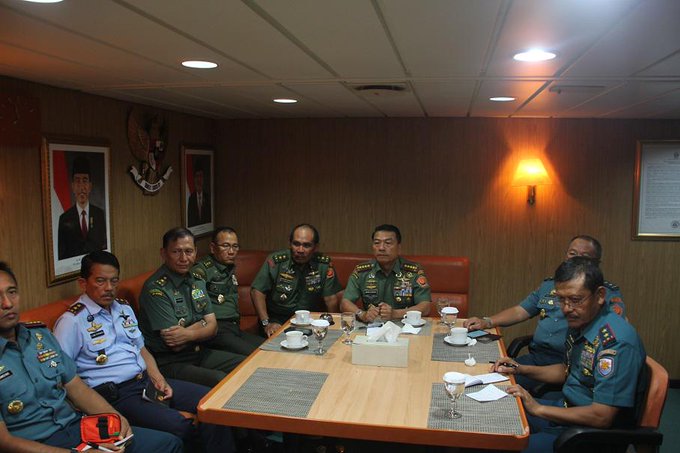 View image on Twitter