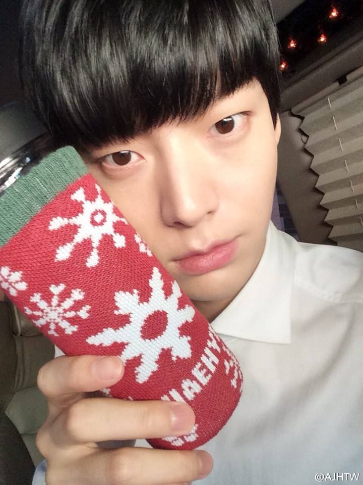 Ahn Jae Hyun, calon GGV = Ganteng Ganteng Vampire.