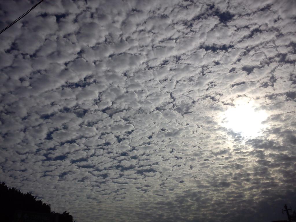 Adelin1705's tweet photo. Que bonito cielo en @xochitepecmor1 regalo divino para este viernes :) http://t.co/lrIkkBOTXx