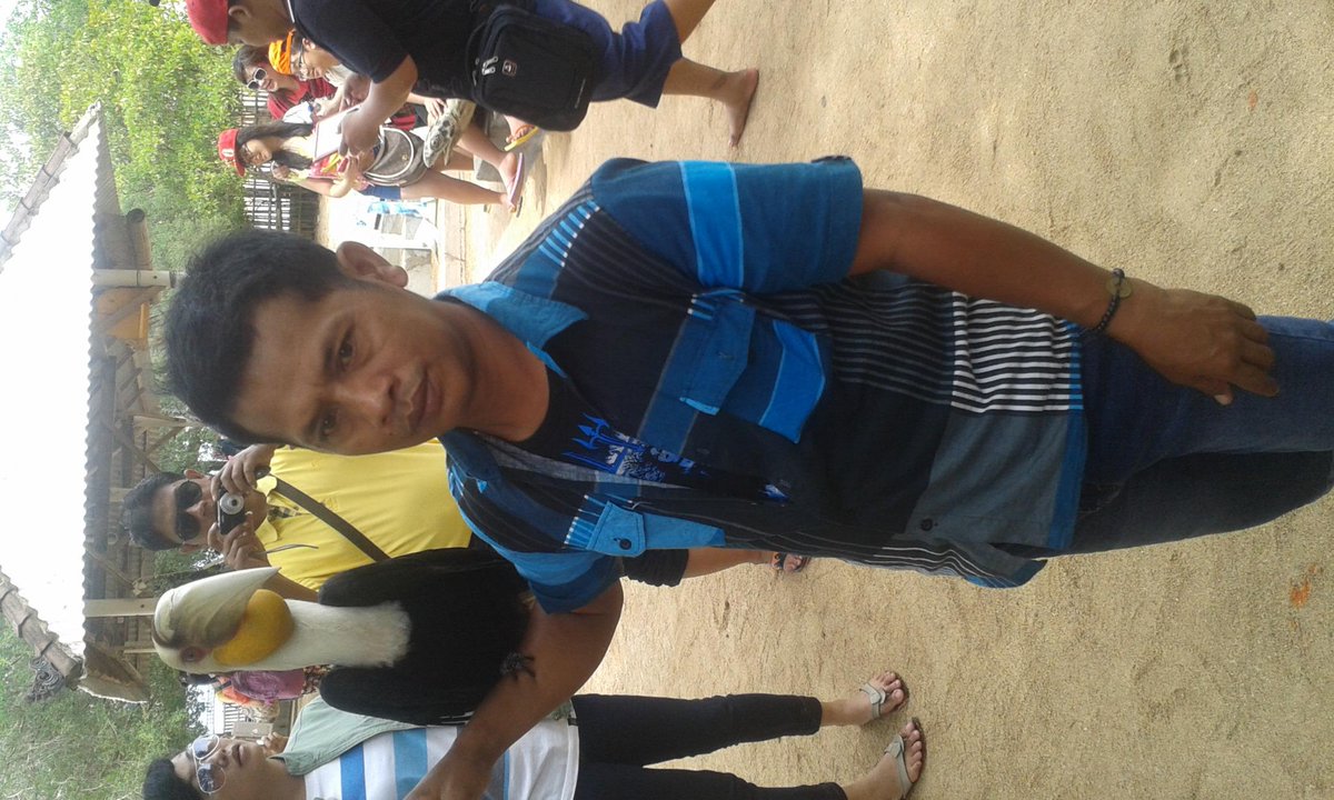 NanokJonidriver's tweet photo. bersenang senang??????? http://t.co/bcBWqJcjxf