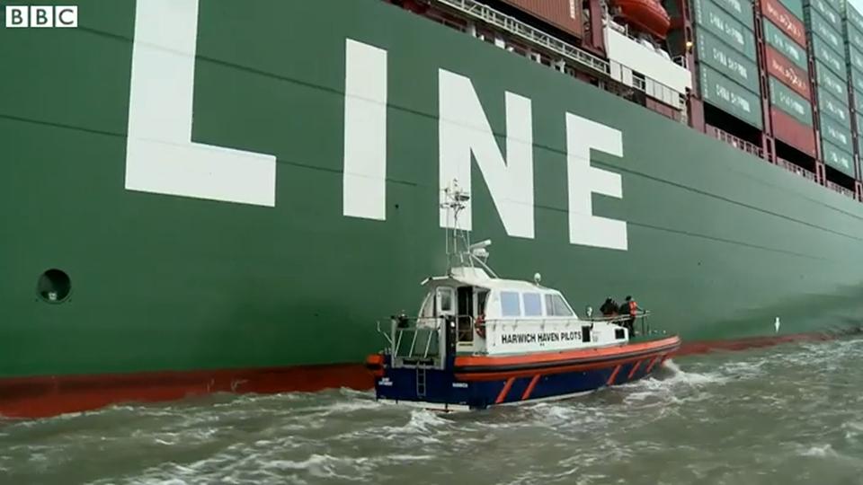 CamarcDesign's tweet photo. World's largest container ship arriving at #Felixstowe yesterday, pilot delivered by our Harwich Haven #PilotBoat http://t.co/1VXhIqIpDH