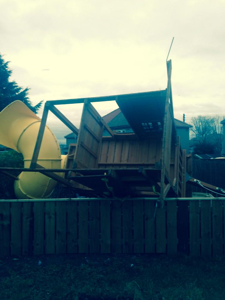 eihcra1980's tweet image. Oh shit! #windproblems