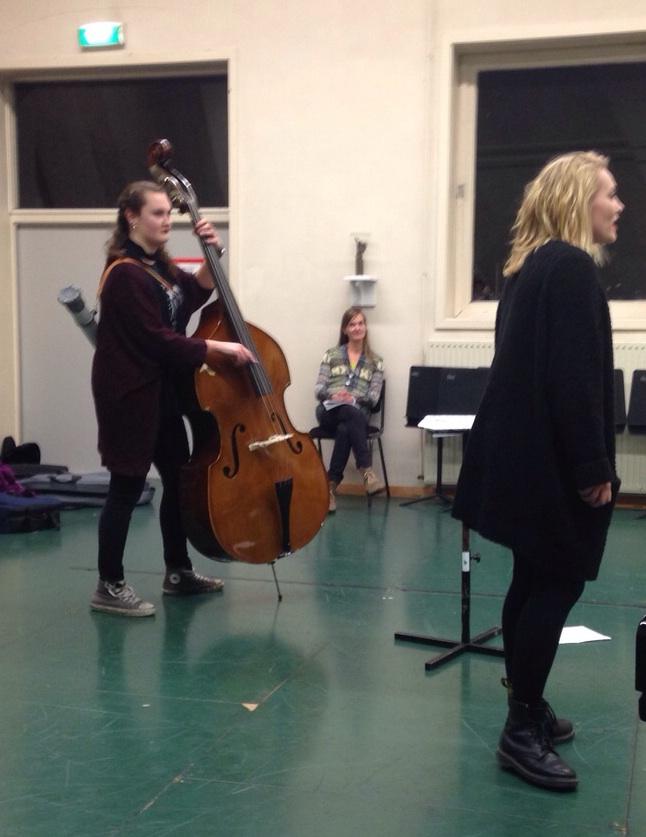 Back_toBass's tweet photo. Vandaag was de try out van het theaterstuk Op weg naar de bas! binnenkort te zien op vele basisscholen! http://t.co/05cDX7RtZB