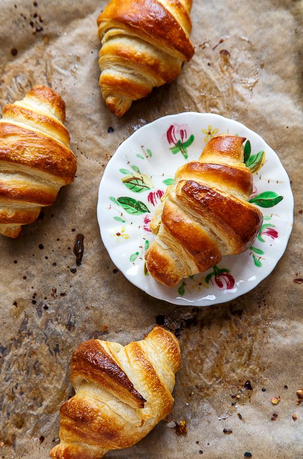 ShopSlasherGirl's tweet photo. Feeling French / homey with @DessertForTwo's Homemade Croissants: http://t.co/9rpdsmVZJ5 http://t.co/zdEHGFdUKU