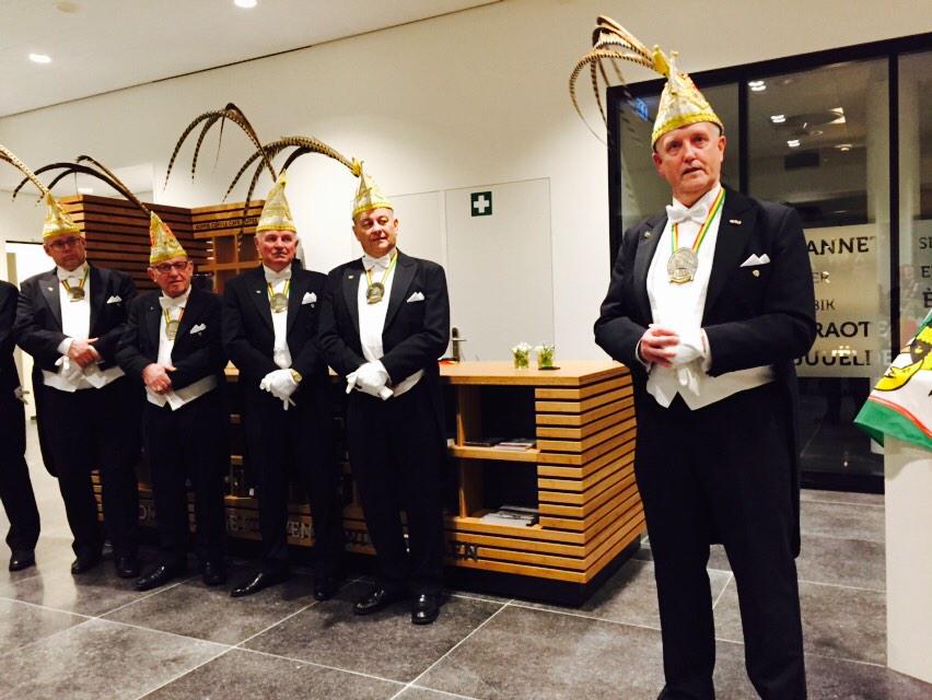 Hoog bezoek van BCL om de Steek te brengen voor het BCL treffen 2015, 22 nov as bij CV de Rieste!