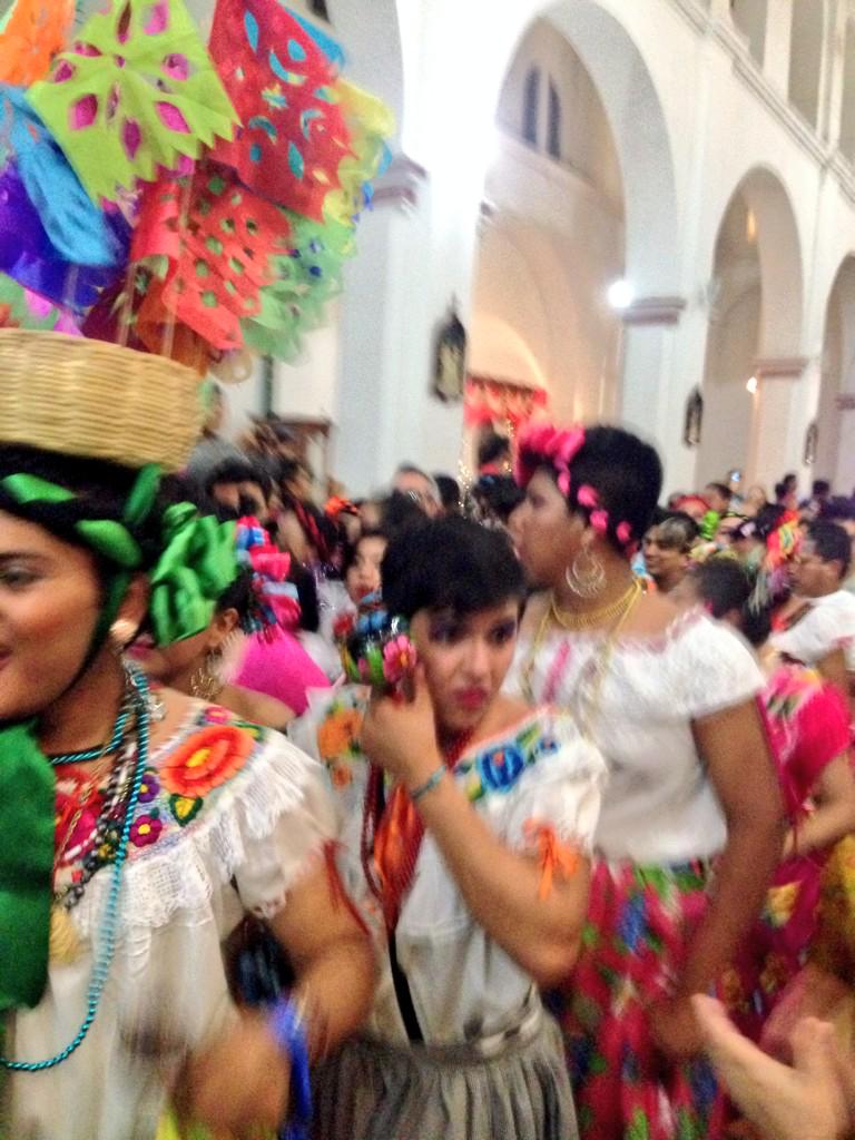 PaulMaHerrera's tweet photo. Que viva #ChiapaDeCorzo #Chiapas y sus tradiciones #FiestaGrande2015 #Chuntaes http://t.co/bLk6ofYR1B