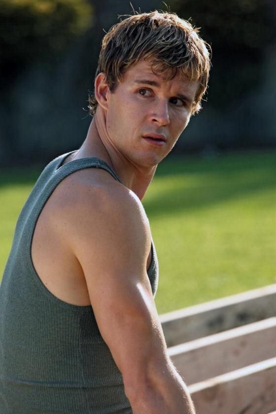 I need someone to RP as my brother Jason #RT