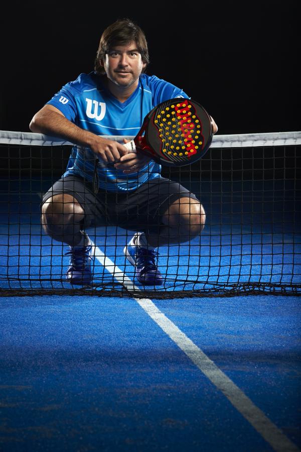 ¡La Drone! RT “<a href="/padelactivo/">Padelactivo</a>: Grande <a href="/CristianPadel/">Cristian Gutierrez</a> &amp; Wilson pedazo d marca y pedazo d jugador! palon! goma amarilla! ”