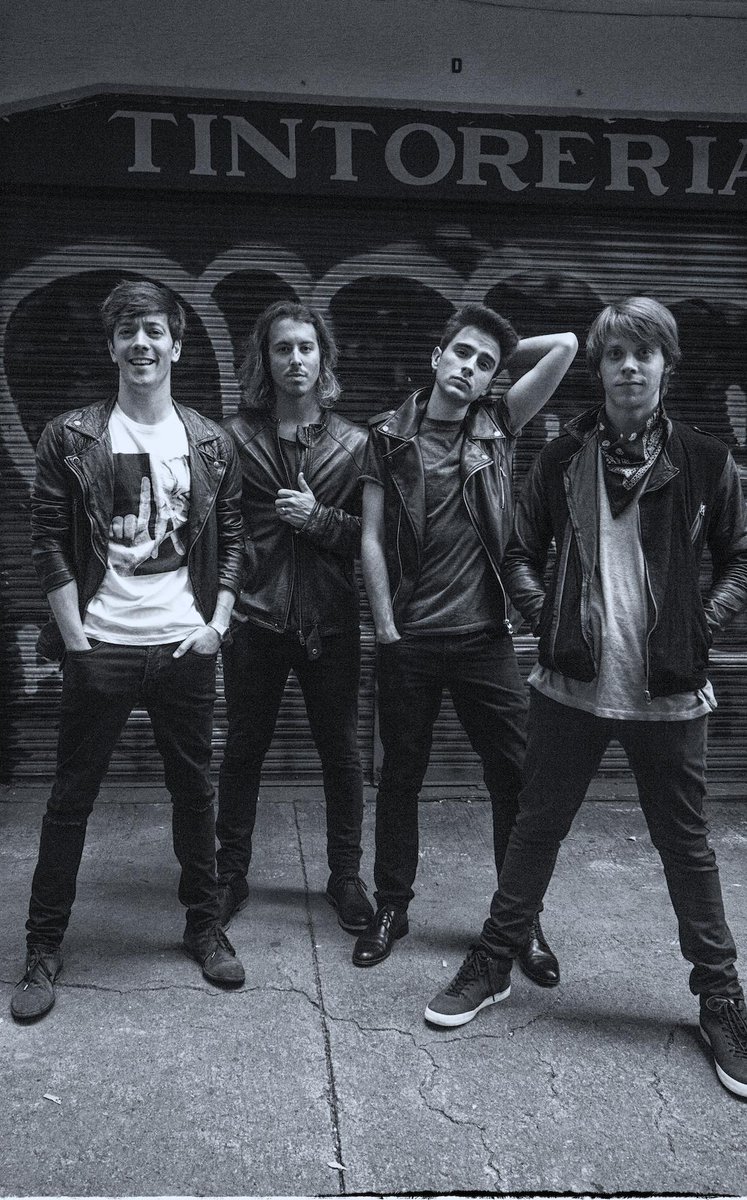 foto_bruno's tweet photo. @MalcomOficial http://t.co/rsmjFbEj8o