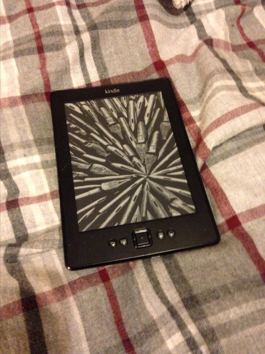 Zebrasclass's tweet photo. Zebras - I'm charging up reading for a read-a-thon weekend. Can you show me what you're reading? #readingchallenge http://t.co/TomkgSbNuo