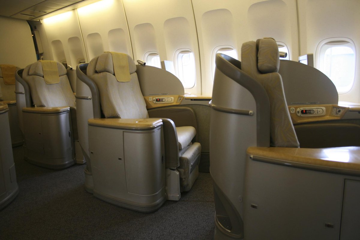 FirstBizFlights's tweet image. #AsianaAirlines #FirstClassLounge #FirstClassSeats