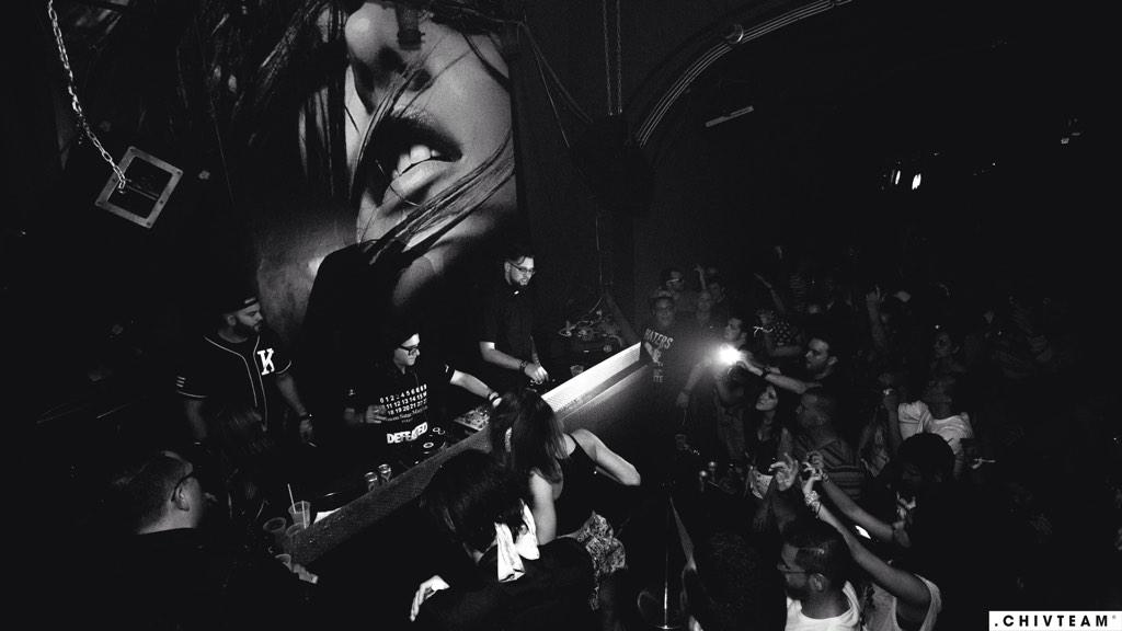 iamTchami's tweet photo. Good time 🙏 playing B2B with the homie @Skrillex --- ( photo by @chivteam ) http://t.co/DrH11hpv6P