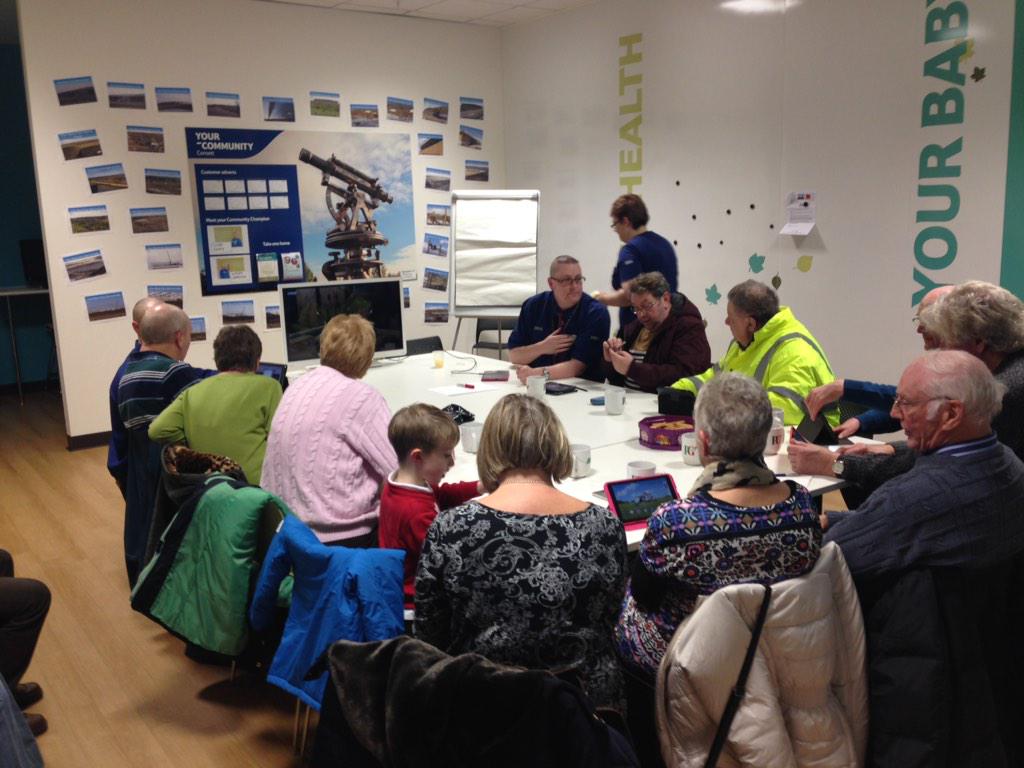 <a href="/glentoonarmy/">Glen Brown</a> @Group103 <a href="/JamesNFTM/">James NFTM</a>  what a great start for the tablet training nights at genesis extra.