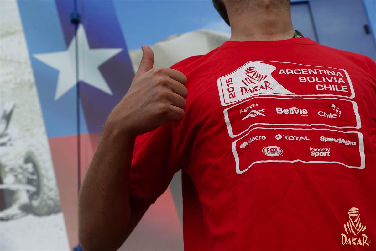 RT to win this t-shirt &amp; a pack of gifts! / RT para ganarte esta remera y un kit de regalos gracias a <a href="/chiletravel/">Chile Travel</a>!