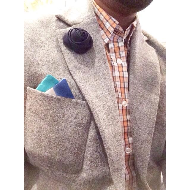 RestoCAguy's tweet photo. Stylin! RT @JustSultanTO: Pops of colour on a snowy day #snowday #justsultanto #fashion #lapelpin #pocketsquare http://t.co/cP9zSnhzxh