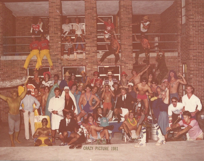 totalfratmove's tweet photo. "Crazy Picture 1981." #TFM http://t.co/ORY37HkcG8