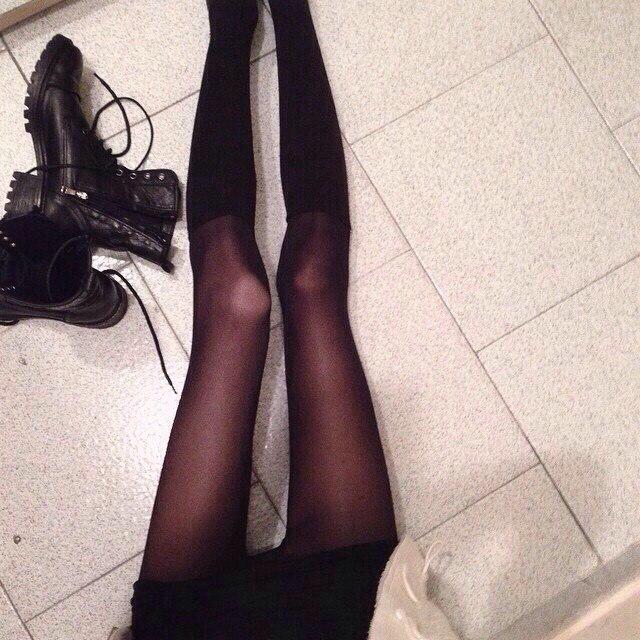 foto-zhenshin-s-hudimi-nozhkami-luchshee-lesbiyskoe-bdsm