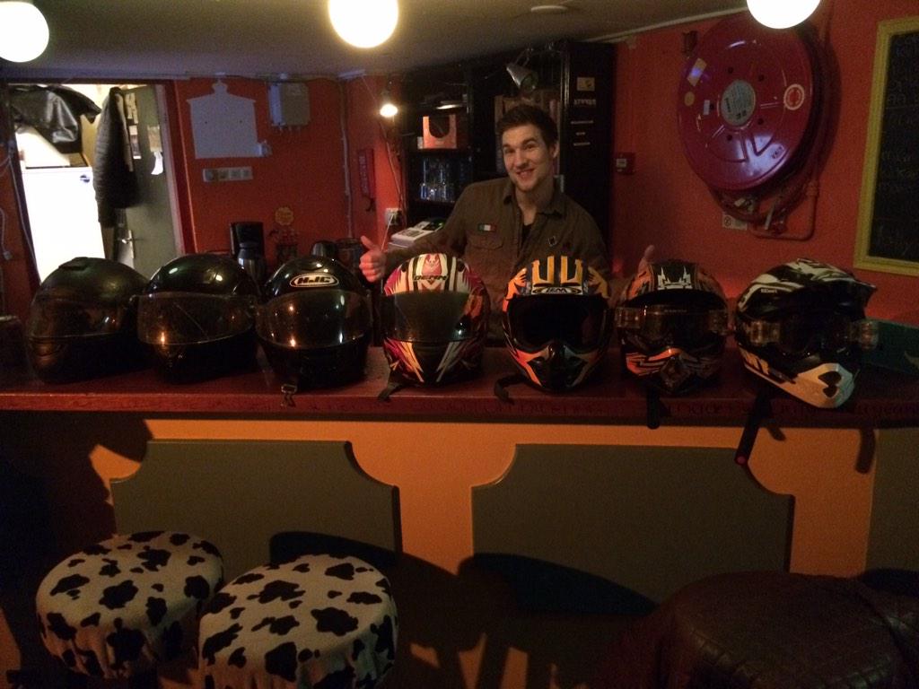 young4ever_txl's tweet photo. Gezelligheid en veiligheid in @TimeOutTexel met Baruch en vele anderen. http://t.co/iBStMZ2UaI