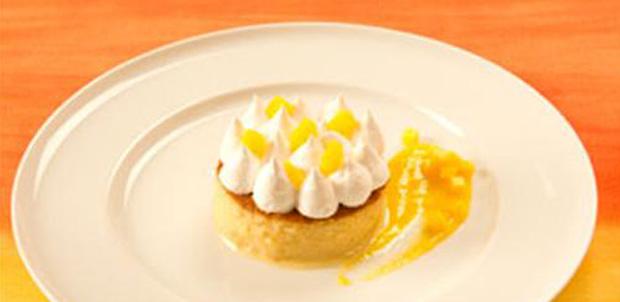 ElMundoDelDulce's tweet photo. Con una “Torta tres leches con mango”, el día se te alegra rápidamente. http://t.co/p8wPYMvVwt  #DulceReceta http://t.co/5ogGFzmN2E