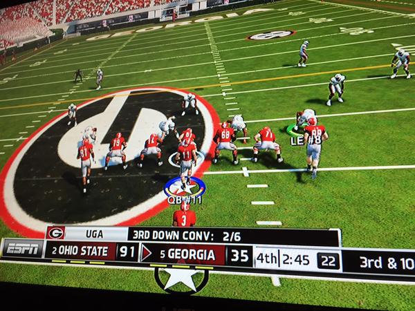 BleacherReport's tweet photo. Ohio State's Cardale Jones visited kids in a hospital &amp; showed no mercy in NCAA Football #SMH http://t.co/GxyitxtFeY http://t.co/4IOkjMVlhO